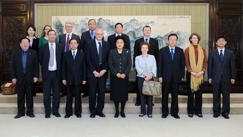 刘延东会见剑桥大学校长--中国国情网