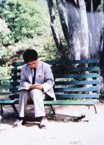 北大教师夫妇遁入深山十几年 追求原生态(组图)--中国国情