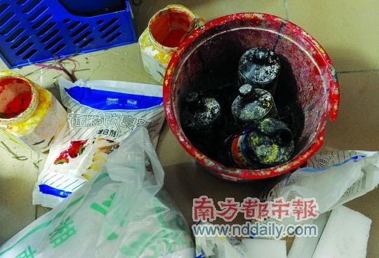 广东中山45吨墨汁粉条流入市场(图)--中国国情手册