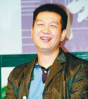 石康曝“微博赚钱”论 称收入能支持其在美旅行--中国国情网