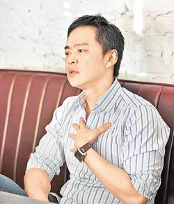 Selina下身伤势呈扩散状 未婚夫盼先领证结婚(图)--中国国情网