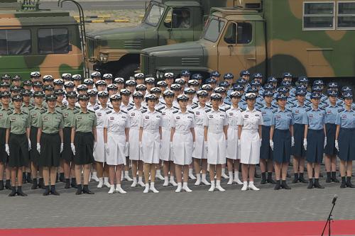 全军07式预备役军服换装仪式在北京举行--中国国情手册