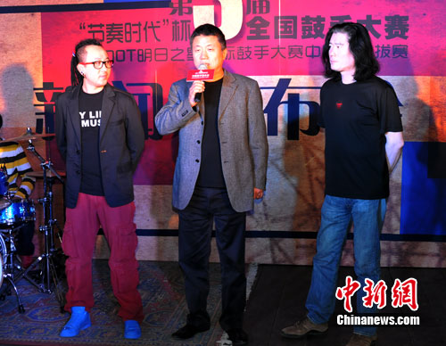 黑豹乐队鼓手痛斥吸毒行为:摇滚乐最健康向上--中国国情网