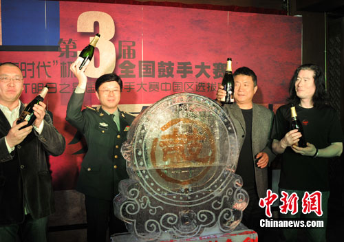 黑豹乐队鼓手痛斥吸毒行为:摇滚乐最健康向上--中国国情网