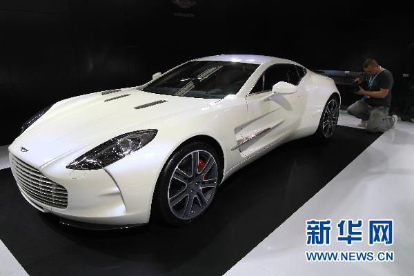 豪车遭抢购 不贵不买成中国车主新名片?--中国国情网