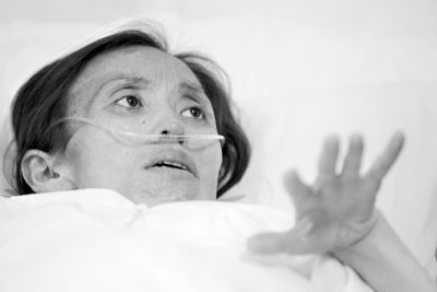 患癌女教师逝后捐献眼角膜(组图)--中国国情手册