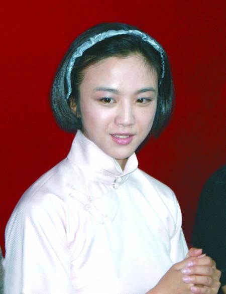 《建党伟业》汤唯戏份被删 何平率众导演齐感惋惜--中国国情