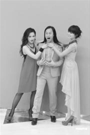 Twins重新合体搞怪亮相 录制节目齐掐草蜢脖子--中国国情手册