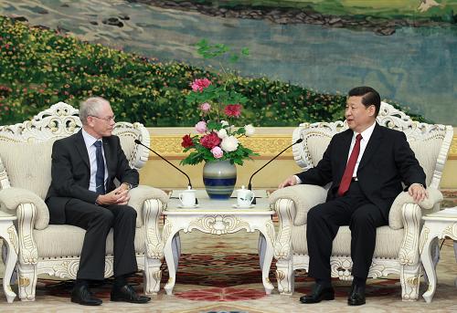 习近平会见欧洲理事会主席范龙佩--中国国情