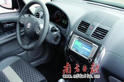混血精灵——试驾2011款天语SX4--中国国情网