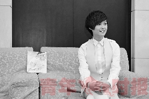 李宇春不爱留长发:留长发过程难熬,又挡眼睛--中国国情网