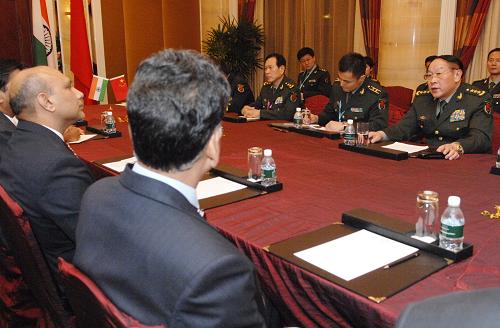 香格里拉对话会:中国—印度举行双边会见--中国国情手册