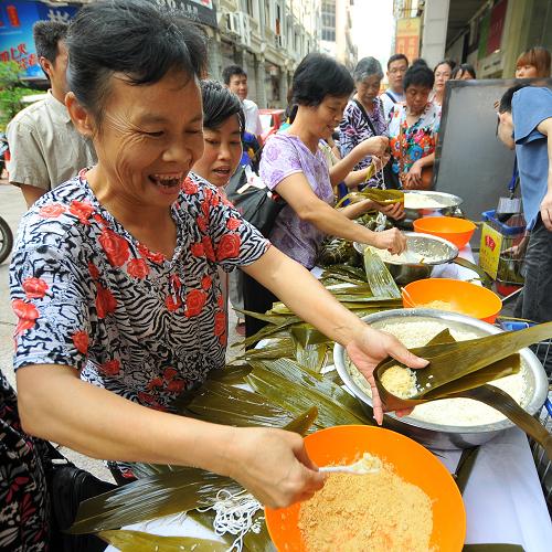端午民俗——包粽子--中国国情