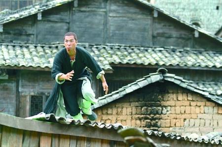 《武侠》动作戏揭秘:甄子丹飞檐走壁不吊威压--中国国情