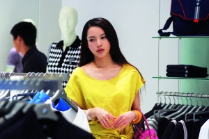 潘霜霜曾抱怨有人不肯求婚 韩国导演力挺无心机--中国国情网