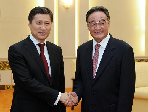 吴邦国会见蒙古国总理巴特包勒德--中国国情手册