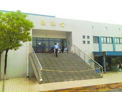 大一男生赛前训练时溺亡 校方称其系游泳健将--中国国情手册