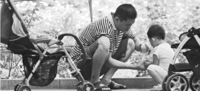 男子发帖“出租”后半生 为救治白血病养女(图)--中国国情手册