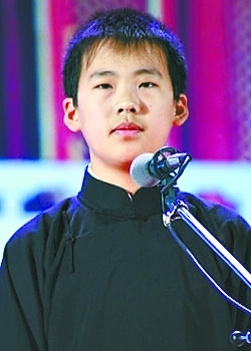 郭德纲独子初三退学学相声 退学前成绩已下滑--中国国情网