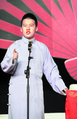 郭德纲15岁儿子退学说相声:父亲想让我子承父业--中国国情