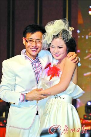 邓建国迎娶90后姑娘 侯耀华:新娘敢于跳进火坑--中国国情网
