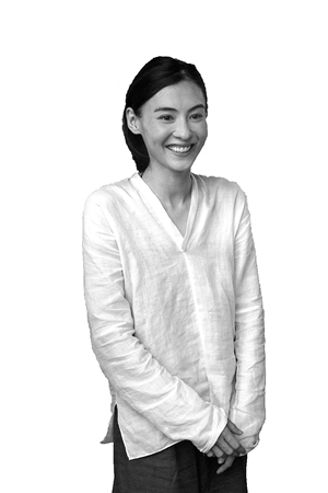 张柏芝返片场拍戏状态极佳 绝口不提婚变事(图)--中国国情