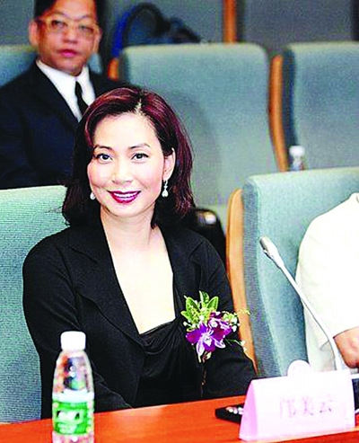 邝美云向红会捐960万:不能因为郭美美就全盘否认--中国国情