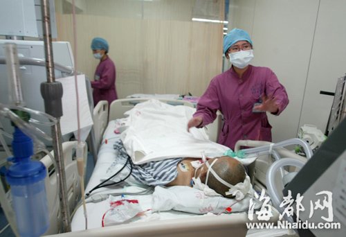 男子喝酒过量致脑出血 昏迷6天将成植物人或脑瘫--中国国情