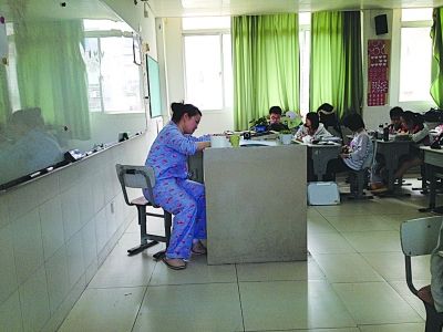 教师倡议学生穿睡衣上课 校方提醒别太性感--中国国情手册